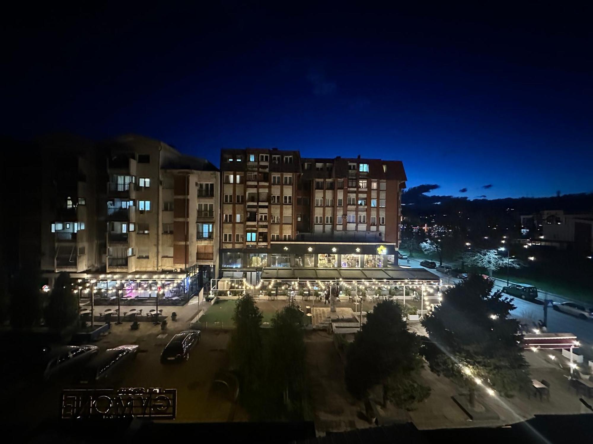 Studio Y Gjakova エクステリア 写真